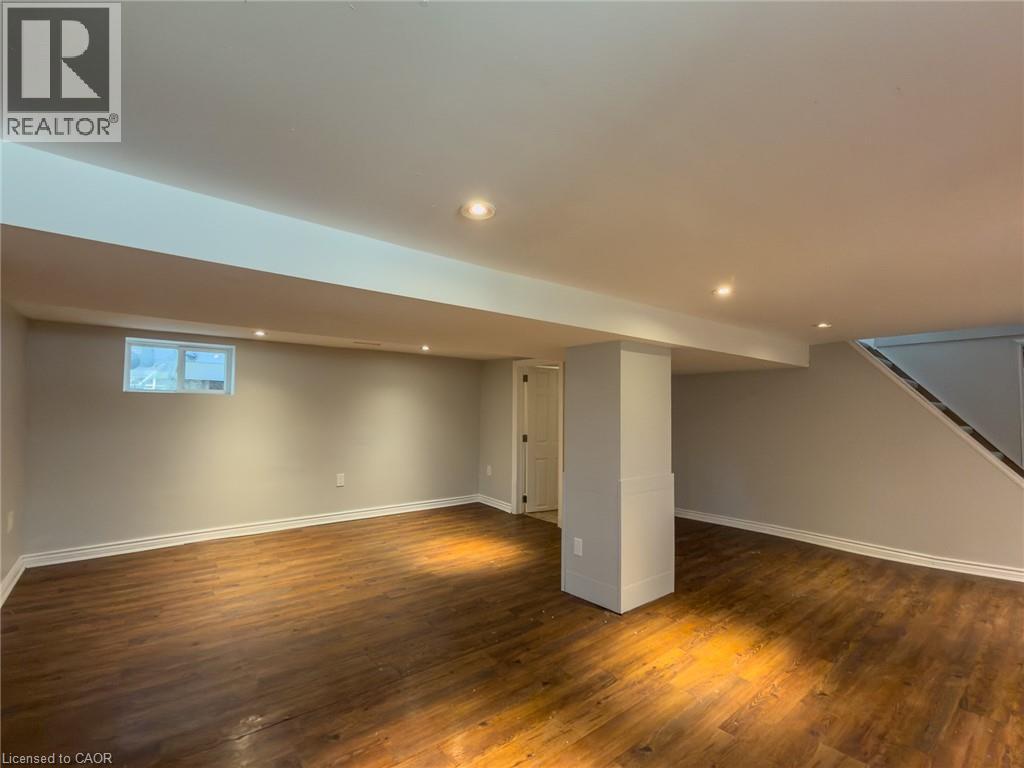 97 Crosthwaite Avenue N Property Photo 28