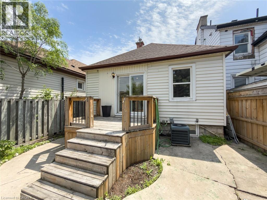 97 Crosthwaite Avenue N Property Photo 34