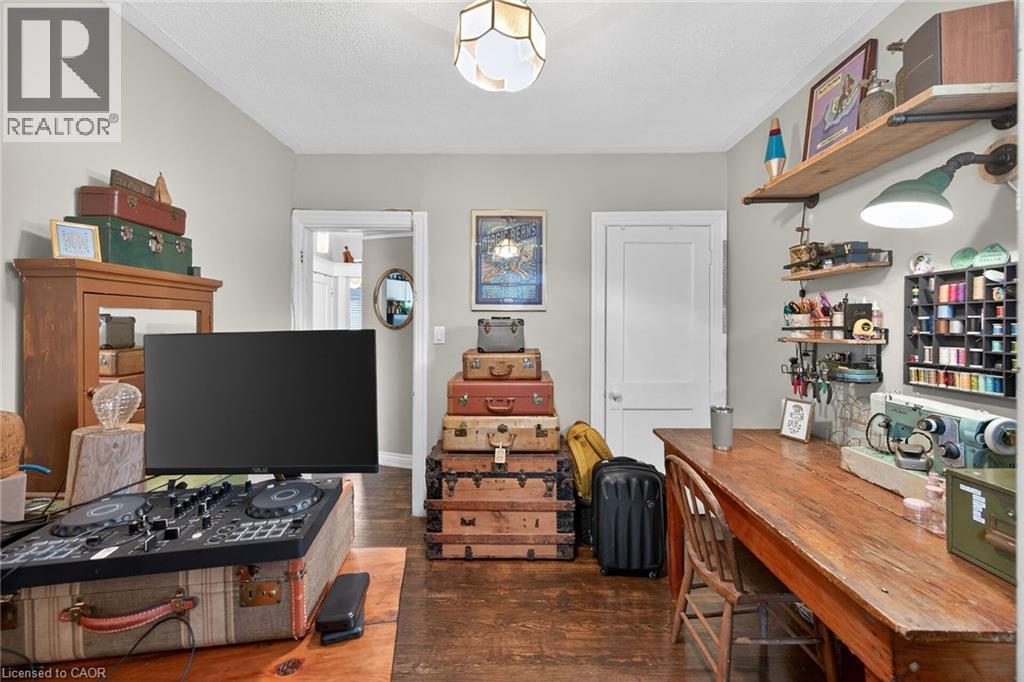 227 Sherman Avenue S Property Photo 35