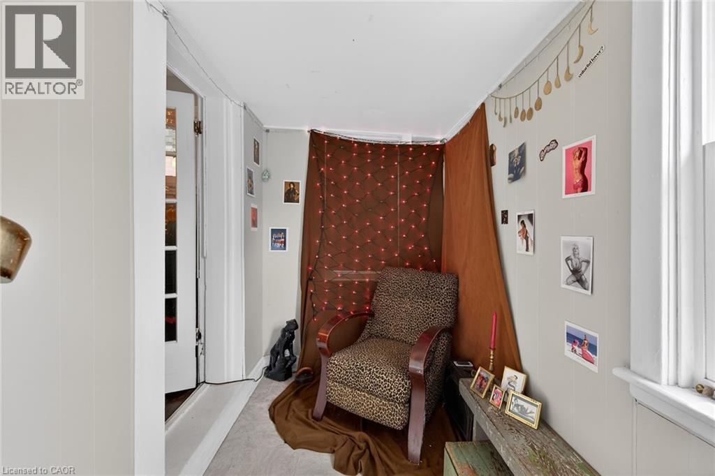 227 Sherman Avenue S Property Photo 37