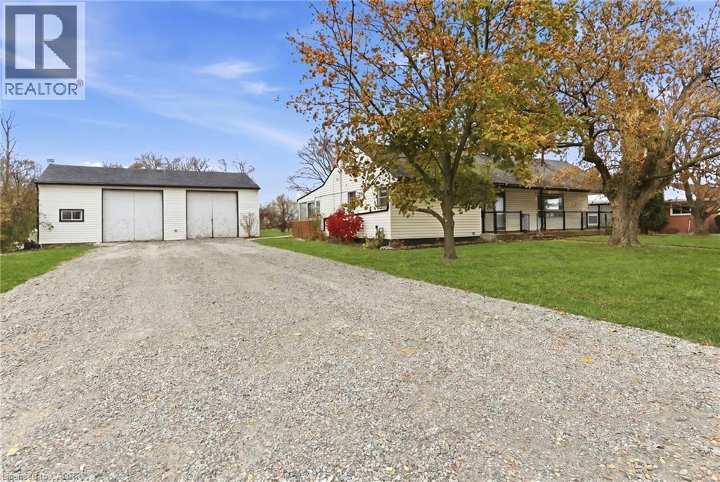 797 Highway 6 Property Photo 1