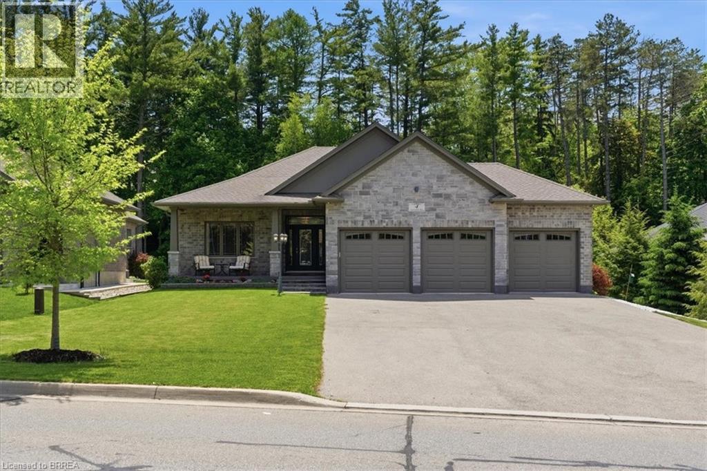 4 Lynndale Road Property Photo 1