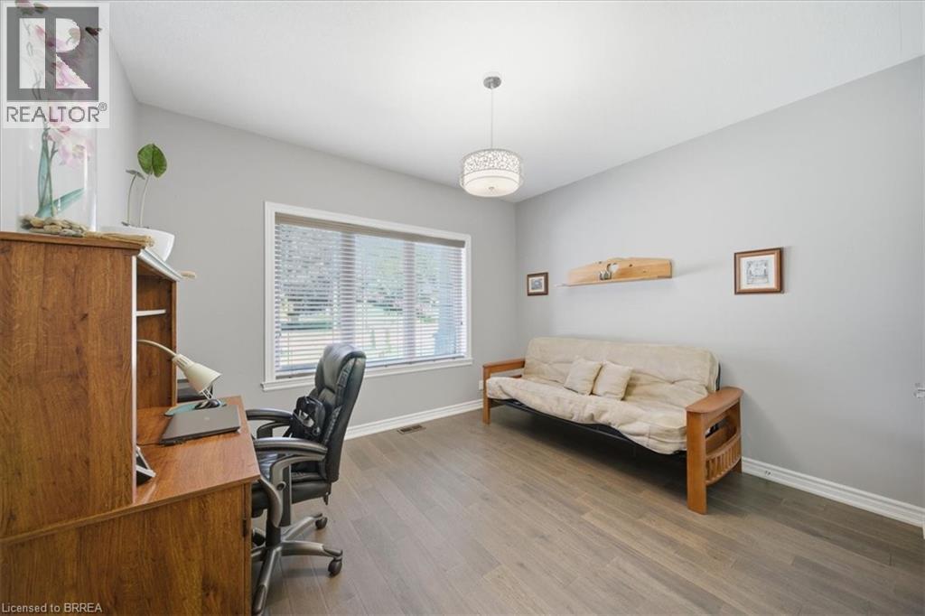 4 Lynndale Road Property Photo 18