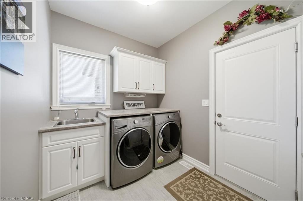 4 Lynndale Road Property Photo 21