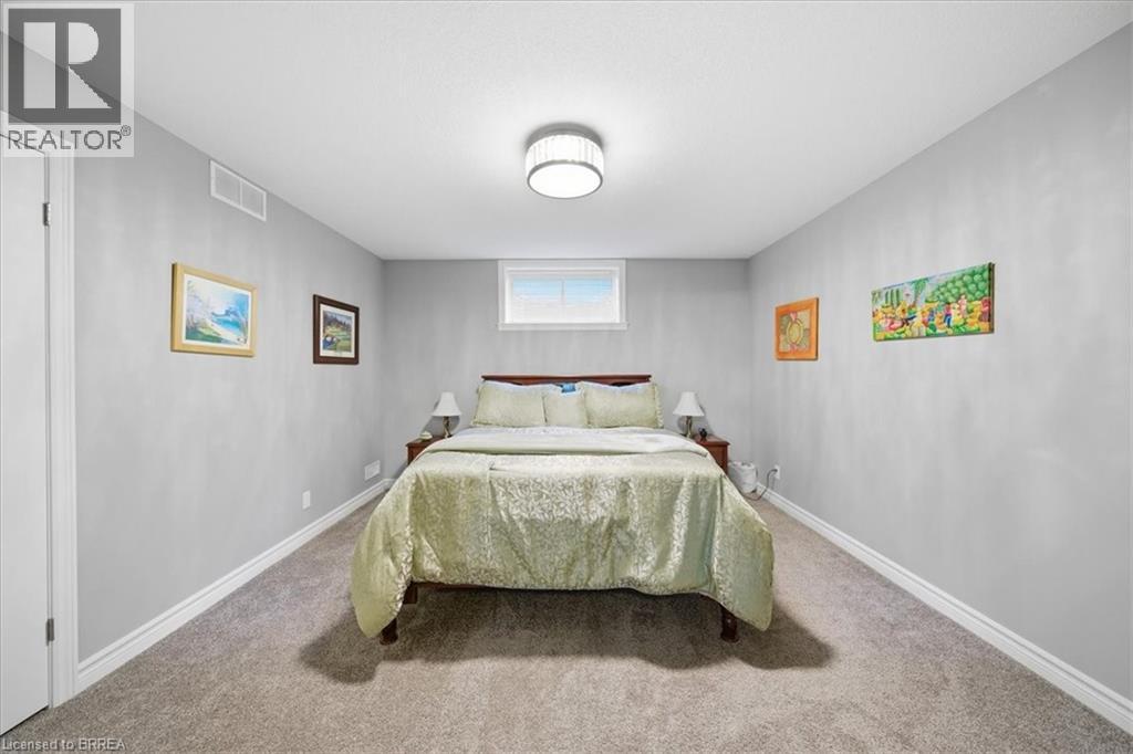 4 Lynndale Road Property Photo 32
