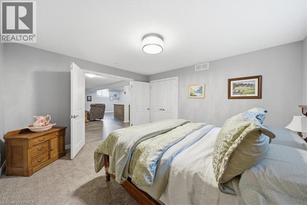 4 Lynndale Road Property Photo 33