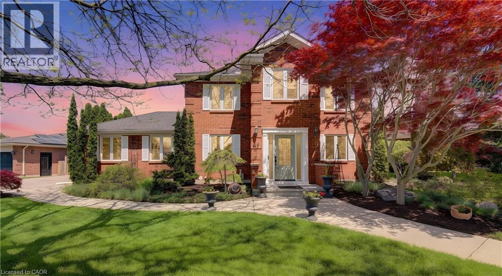 97 Manitoulin Crescent Property Photo 3
