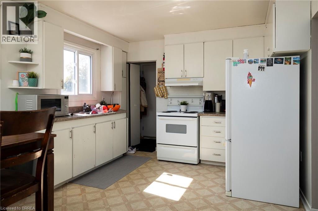 206 King Street Property Photo 24