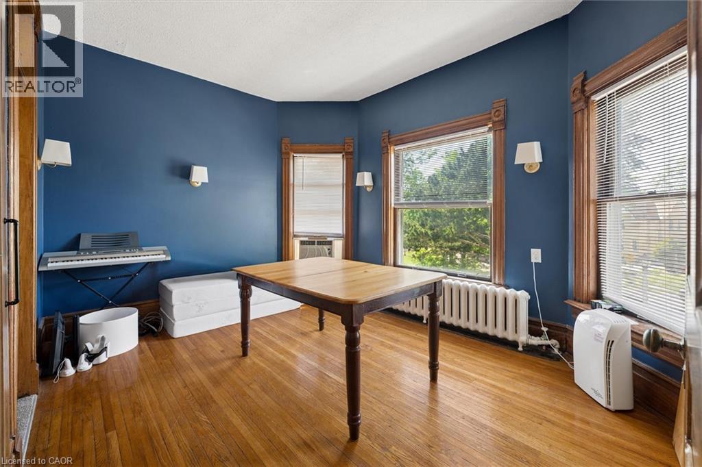 149 Young Street Property Photo 21