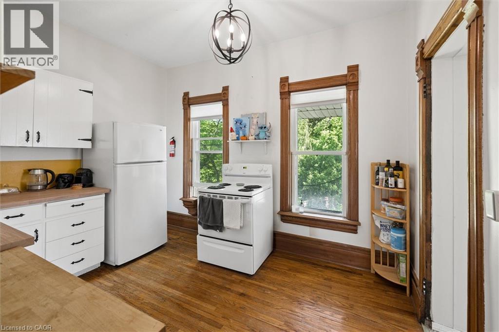 149 Young Street Property Photo 29
