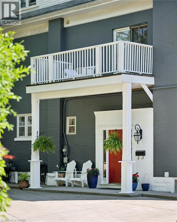 149 Young Street Property Photo 6