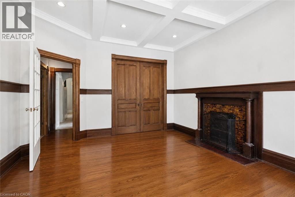 149 Young Street Property Photo 10