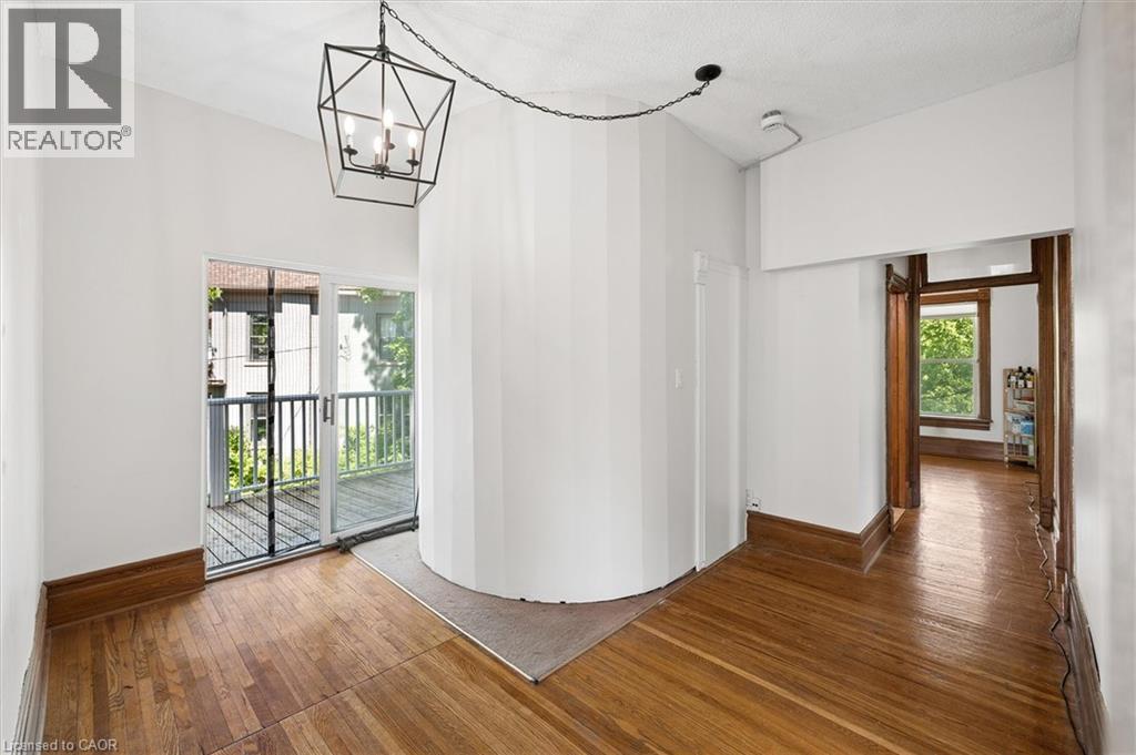 149 Young Street Property Photo 19