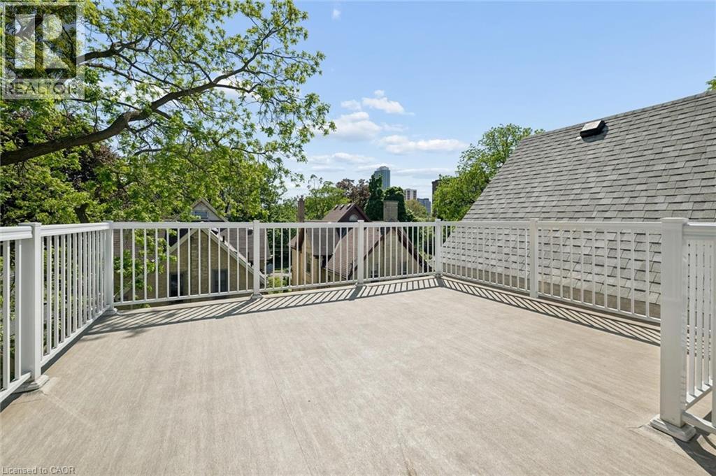 149 Young Street Property Photo 42