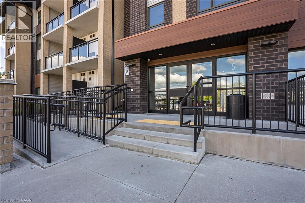 25 Kay Crescent Unit# 403 Property Photo 3