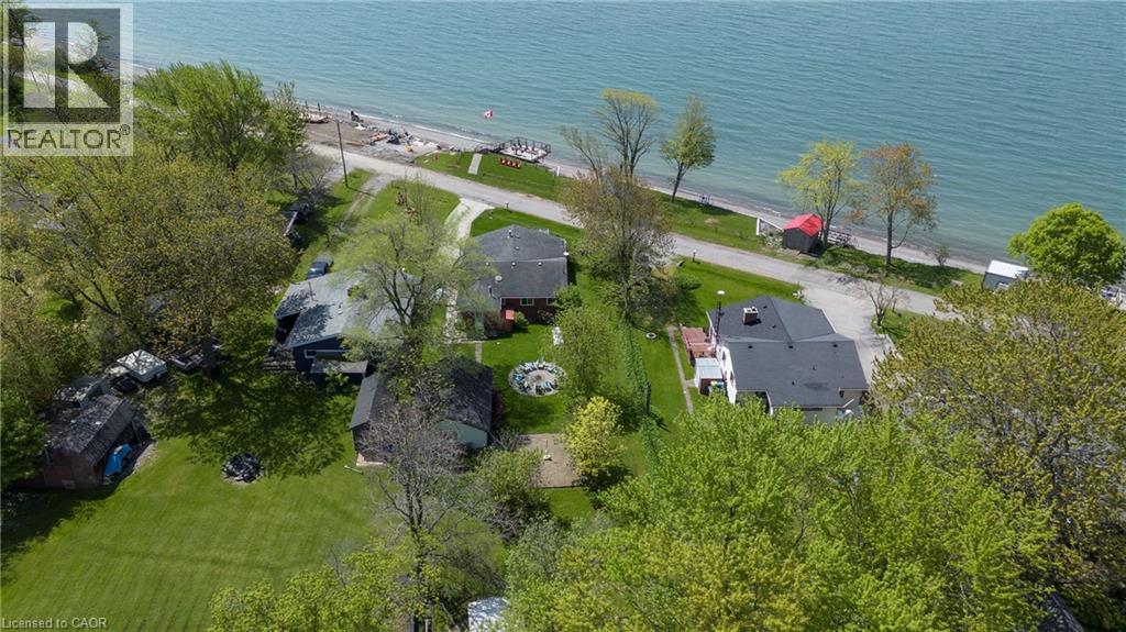 577 Edgewater Place Property Photo 42