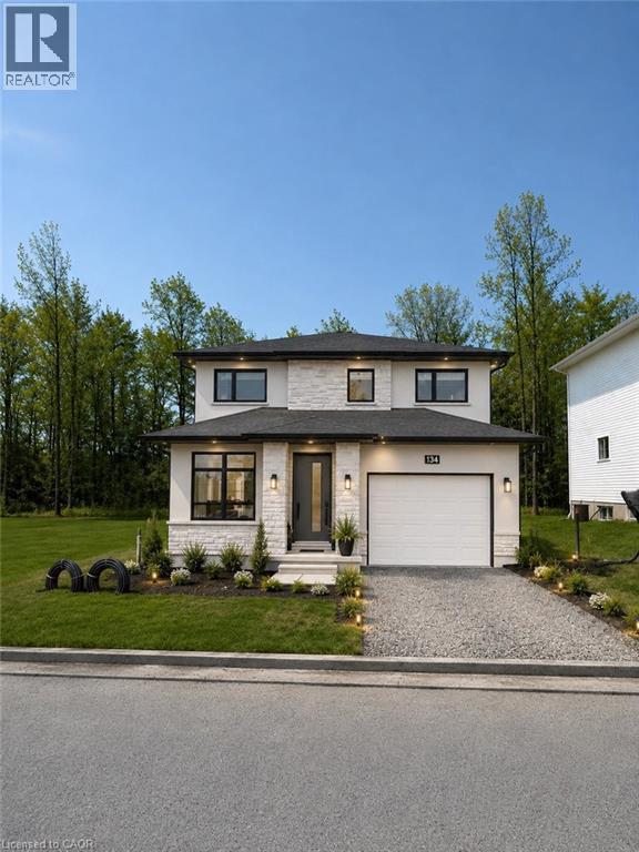 150 HODGKINS Avenue Property Photo 1