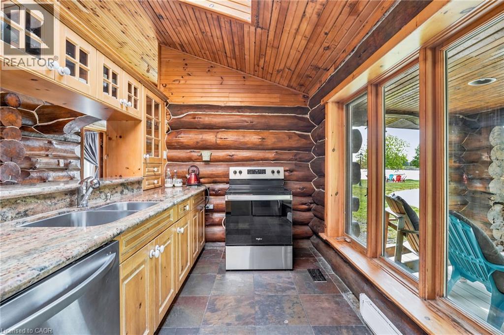 678 Chantler Road Property Photo 11