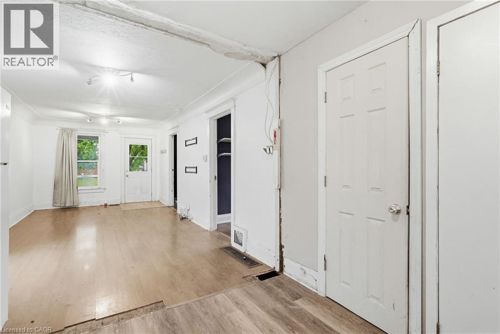 46 East 16th Street Property Photo 11