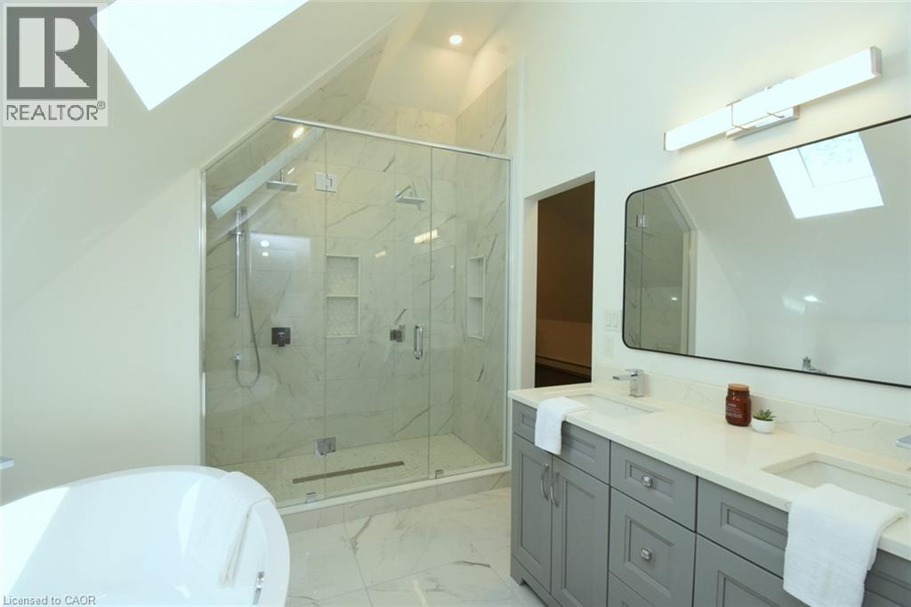 89 Lynden Road Property Photo 28