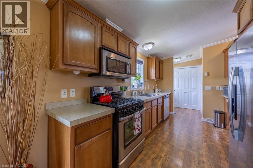 2 Hickory Hollow Property Photo 8