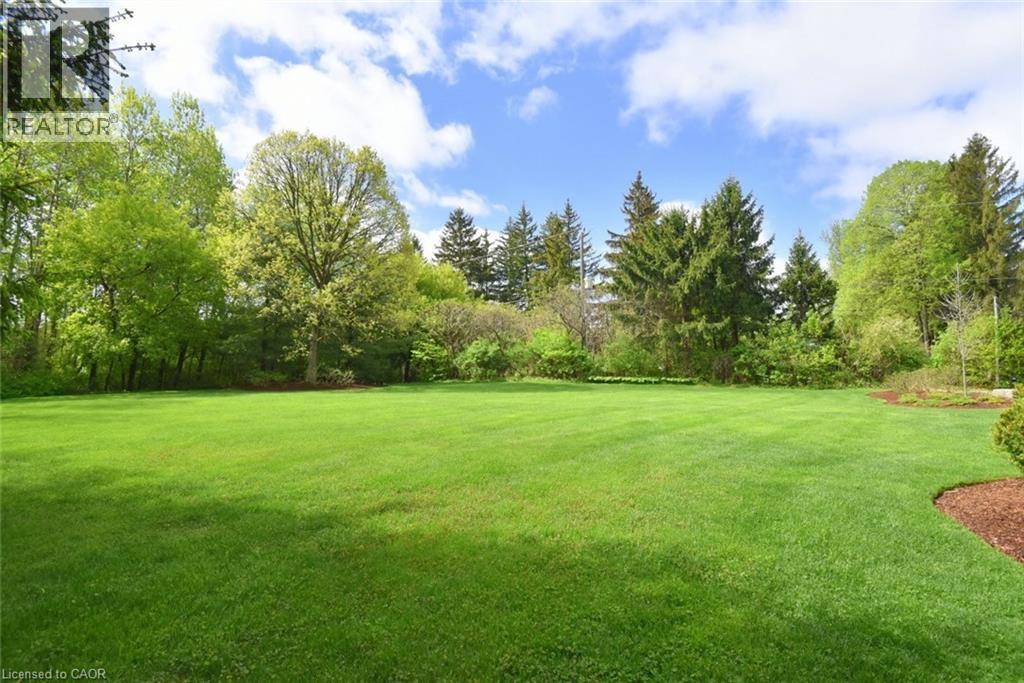 712 Robson Road Property Photo 42