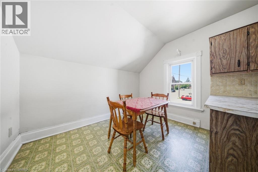 76 Brock Street Property Photo 17