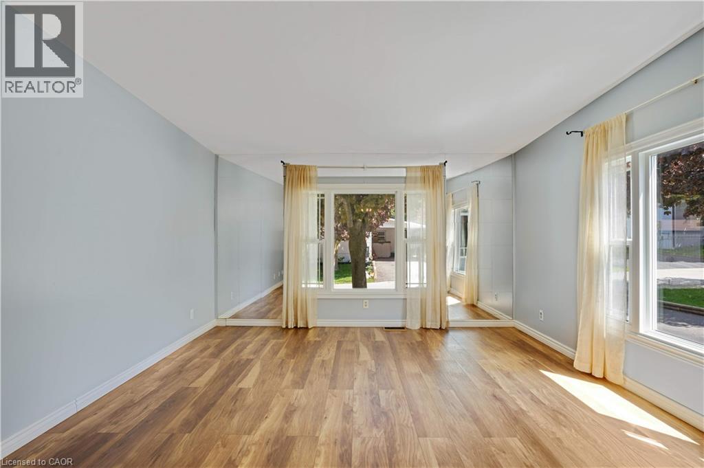 120 Maple Crescent Property Photo 12