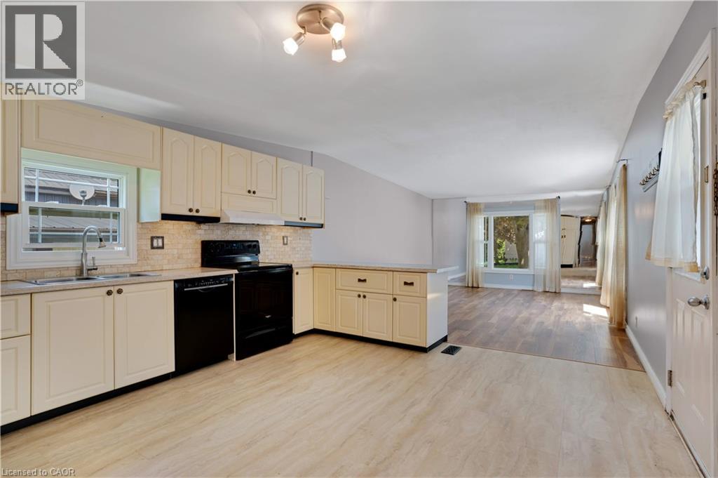 120 Maple Crescent Property Photo 18