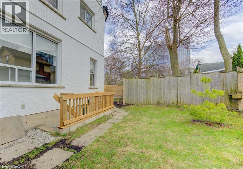 67 Louisa Street Unit# C Property Photo 5