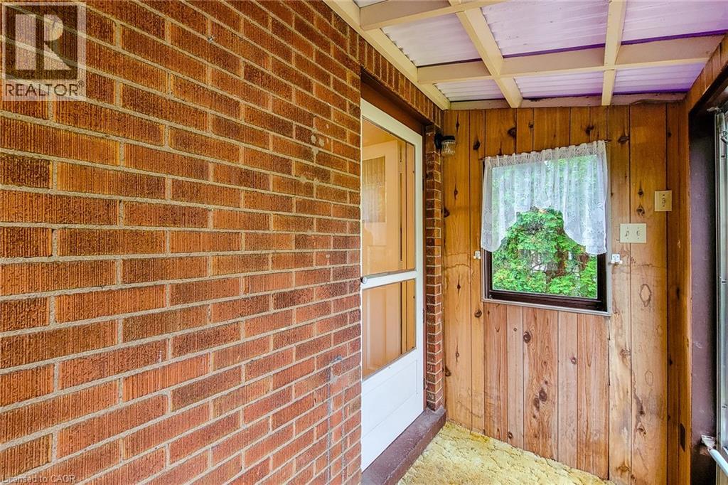 187 Paradise Road N Property Photo 34