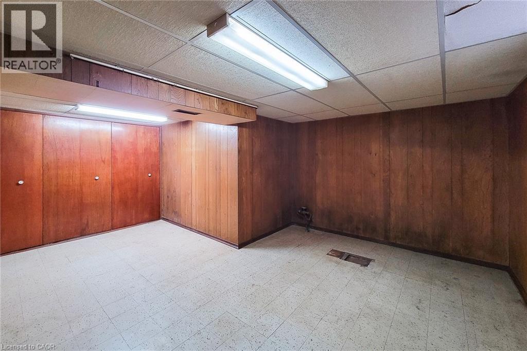 187 Paradise Road N Property Photo 44