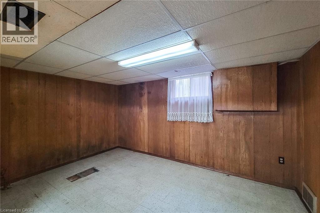 187 Paradise Road N Property Photo 45