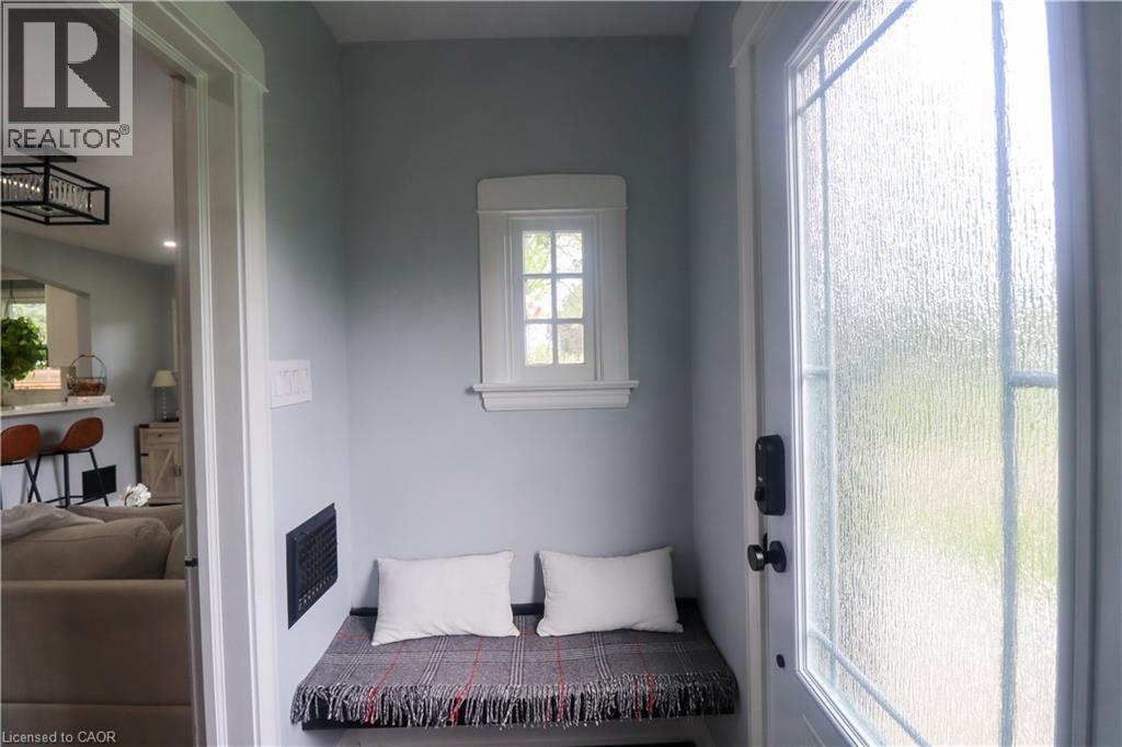 1429 Highway No 8 Property Photo 6