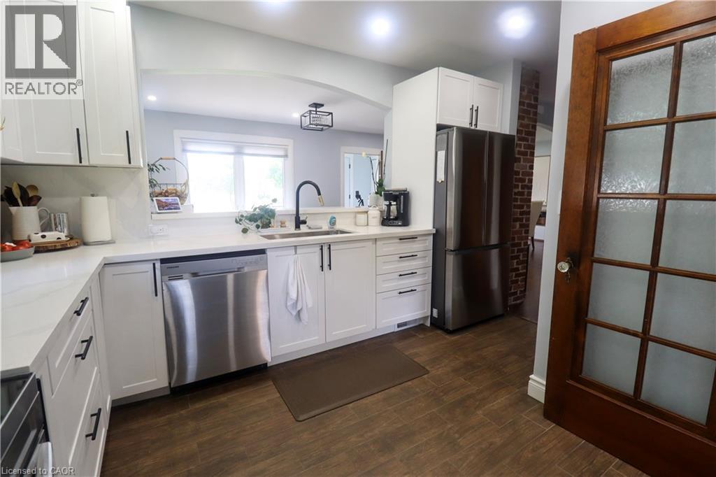 1429 Highway No 8 Property Photo 14