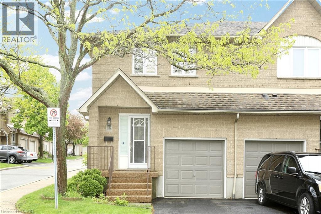 19 - 100 Vineberg Drive Property Photo 1
