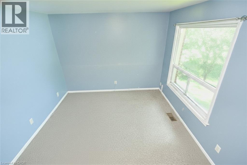 7381 Airport Road E Property Photo 5