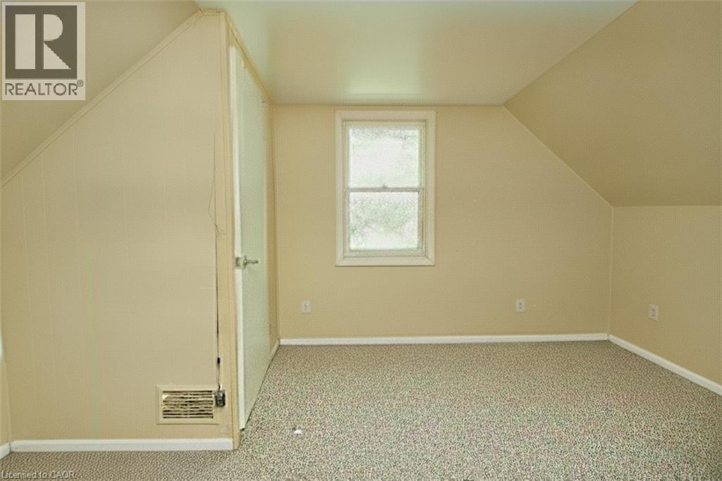 7381 Airport Road E Property Photo 14