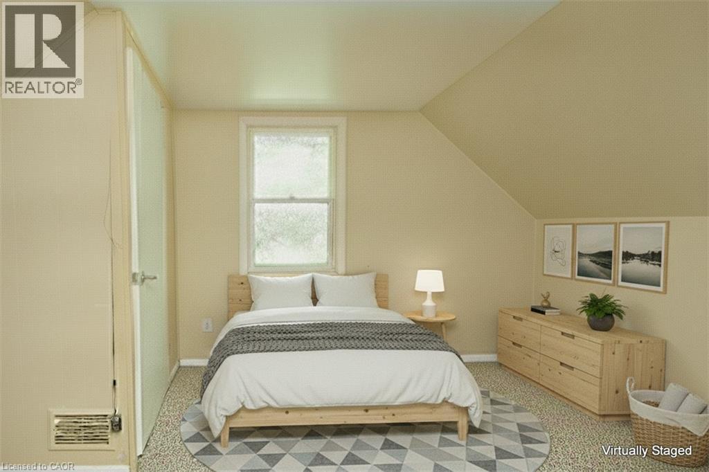 7381 Airport Road E Property Photo 15