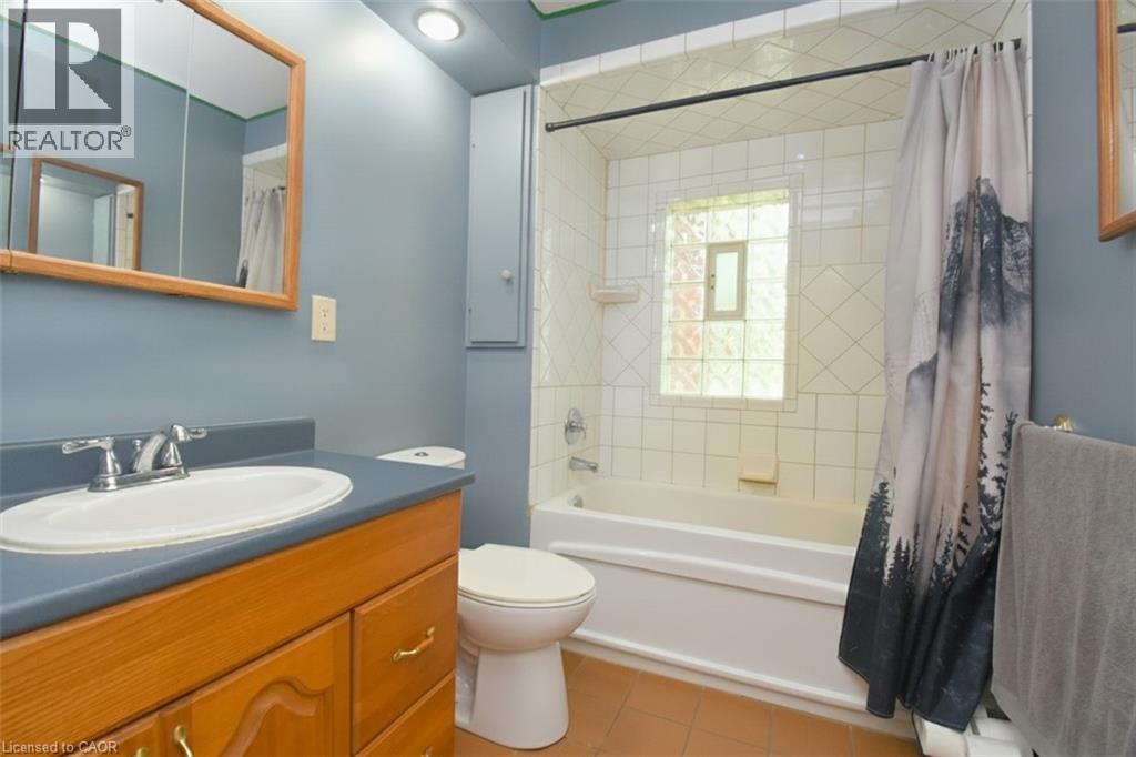 7381 Airport Road E Property Photo 20