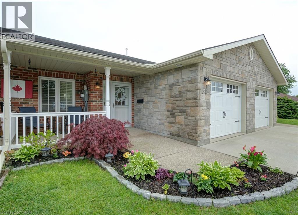 51 Devon Drive Property Photo 4