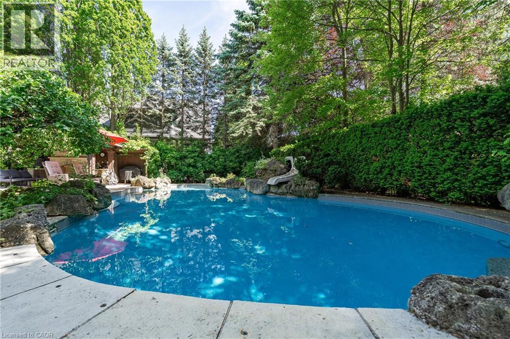 2096 Lakeshore Road E Property Photo 43