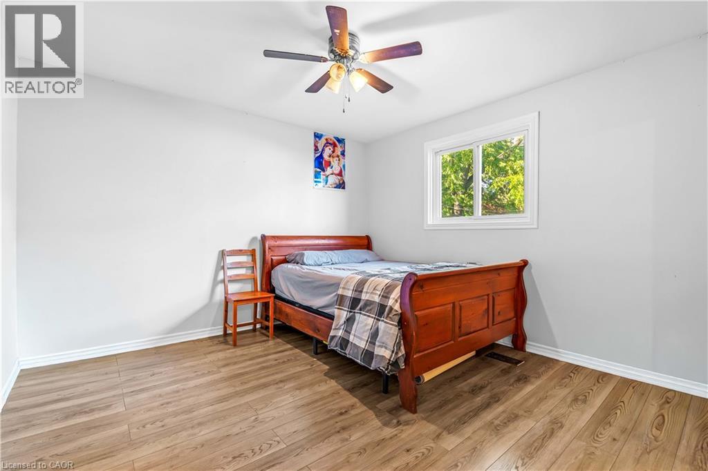 41 Alma Street N Property Photo 17
