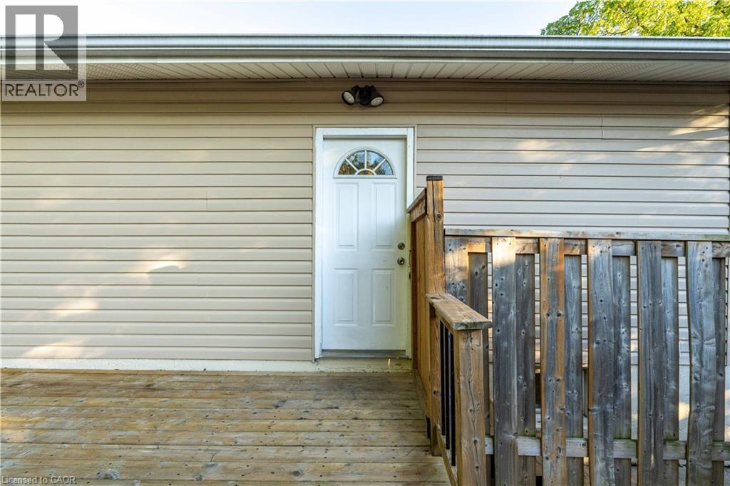 41 Alma Street N Property Photo 21