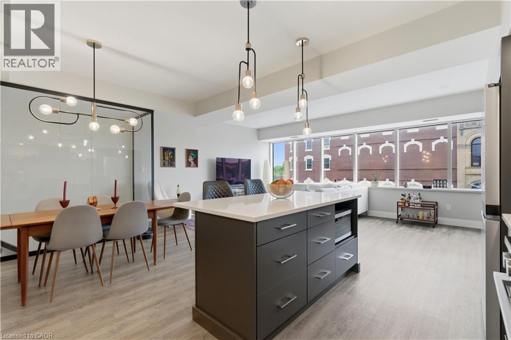389 Dundas Street Property Photo 17
