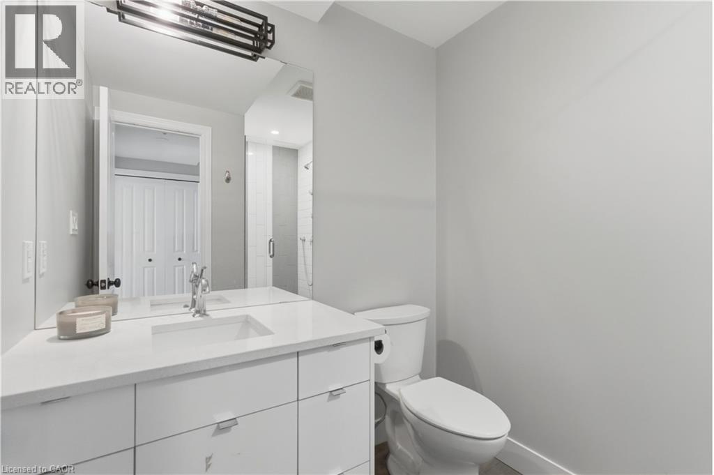 389 Dundas Street Property Photo 23