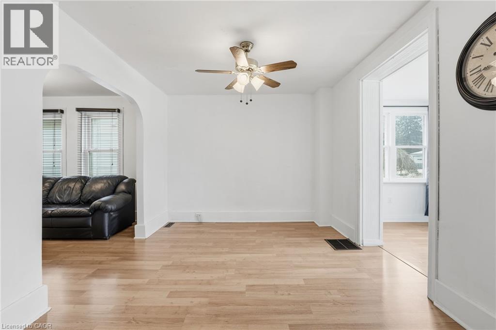 20 York Street Property Photo 8