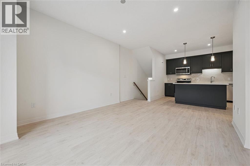 525 Erinbrook Drive Unit# C052 Property Photo 8