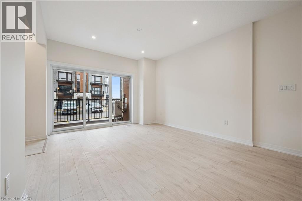 525 Erinbrook Drive Unit# C052 Property Photo 10