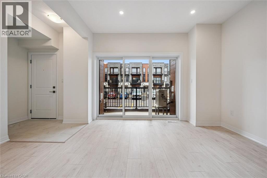 525 Erinbrook Drive Unit# C052 Property Photo 12